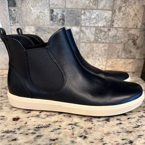 Ecco Soft 7 Chelsea Boot